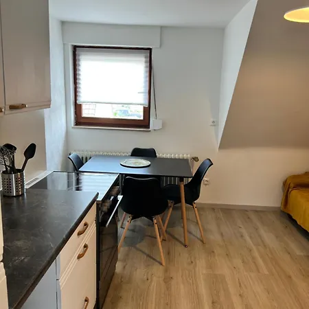 Firmenquartier24 Dg Apartment